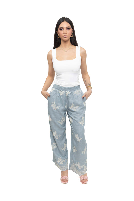 Pantalon large à broderies florale