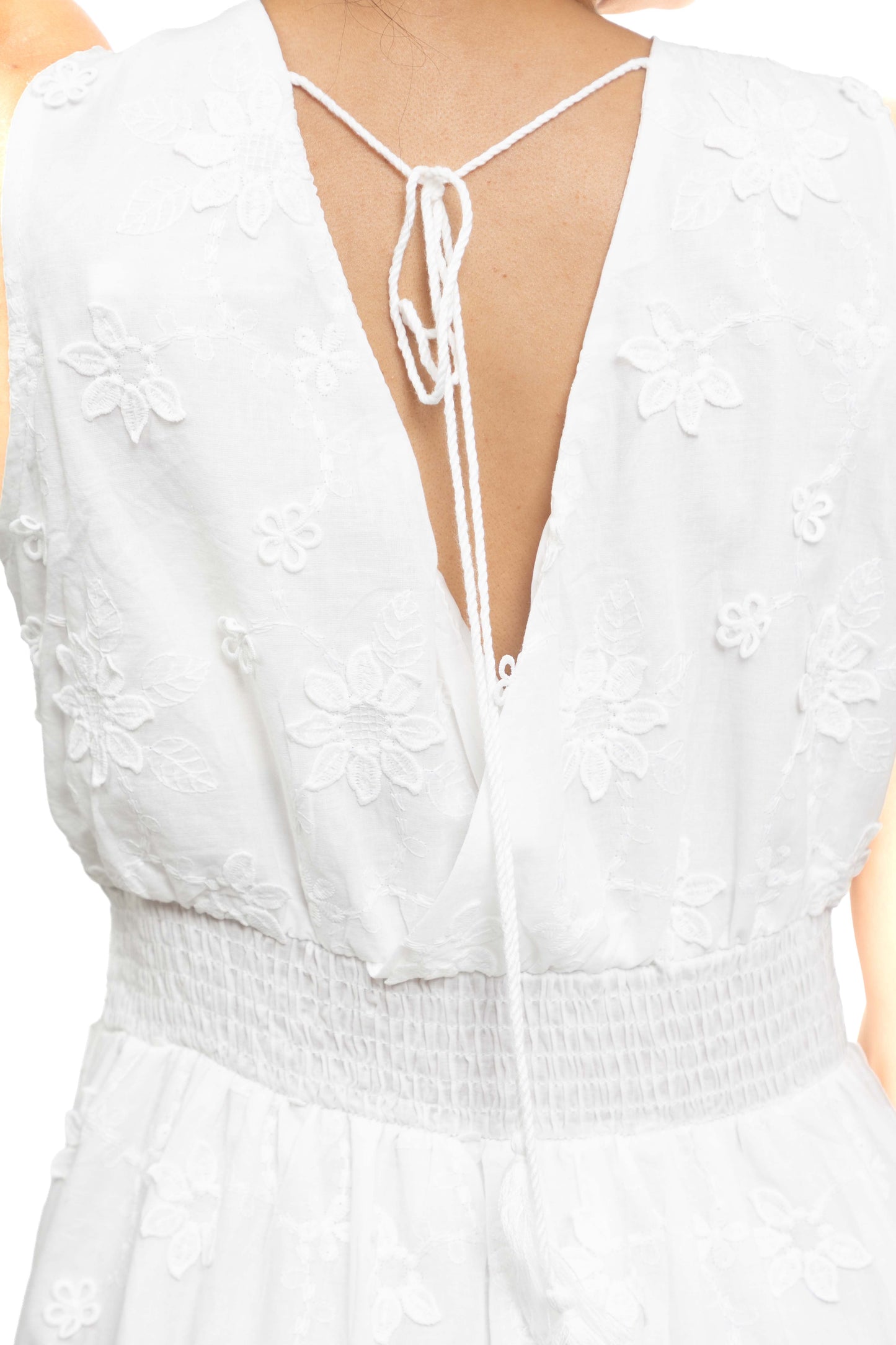 Robe longue en dentelle