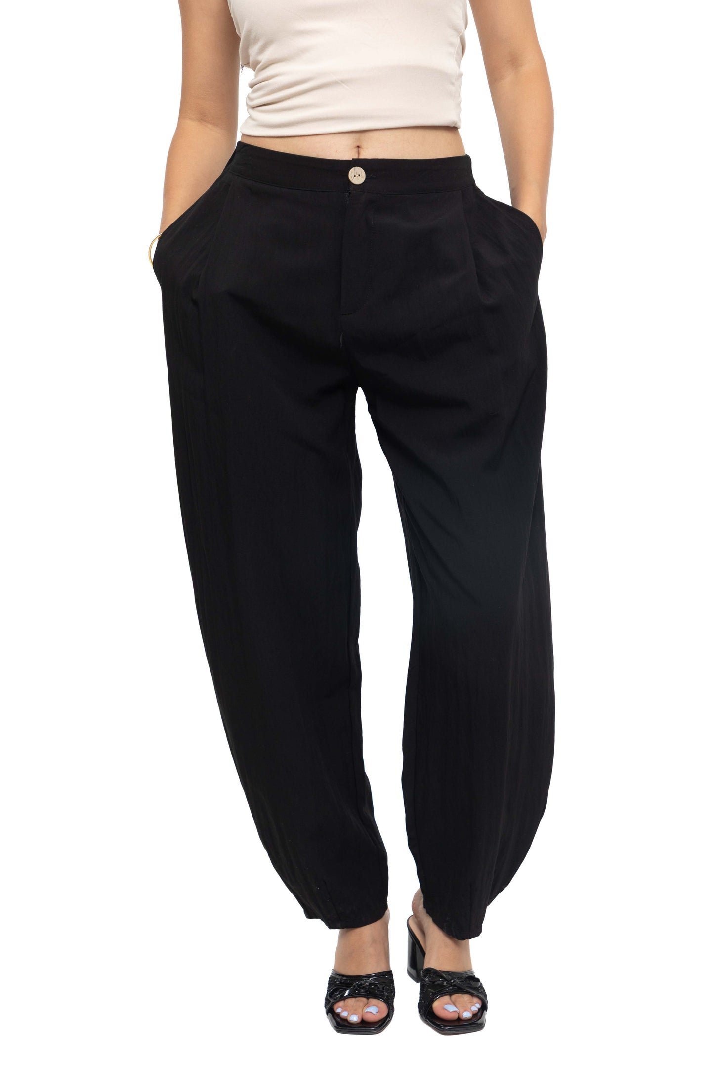 Pantalon effect lin à bouton bois