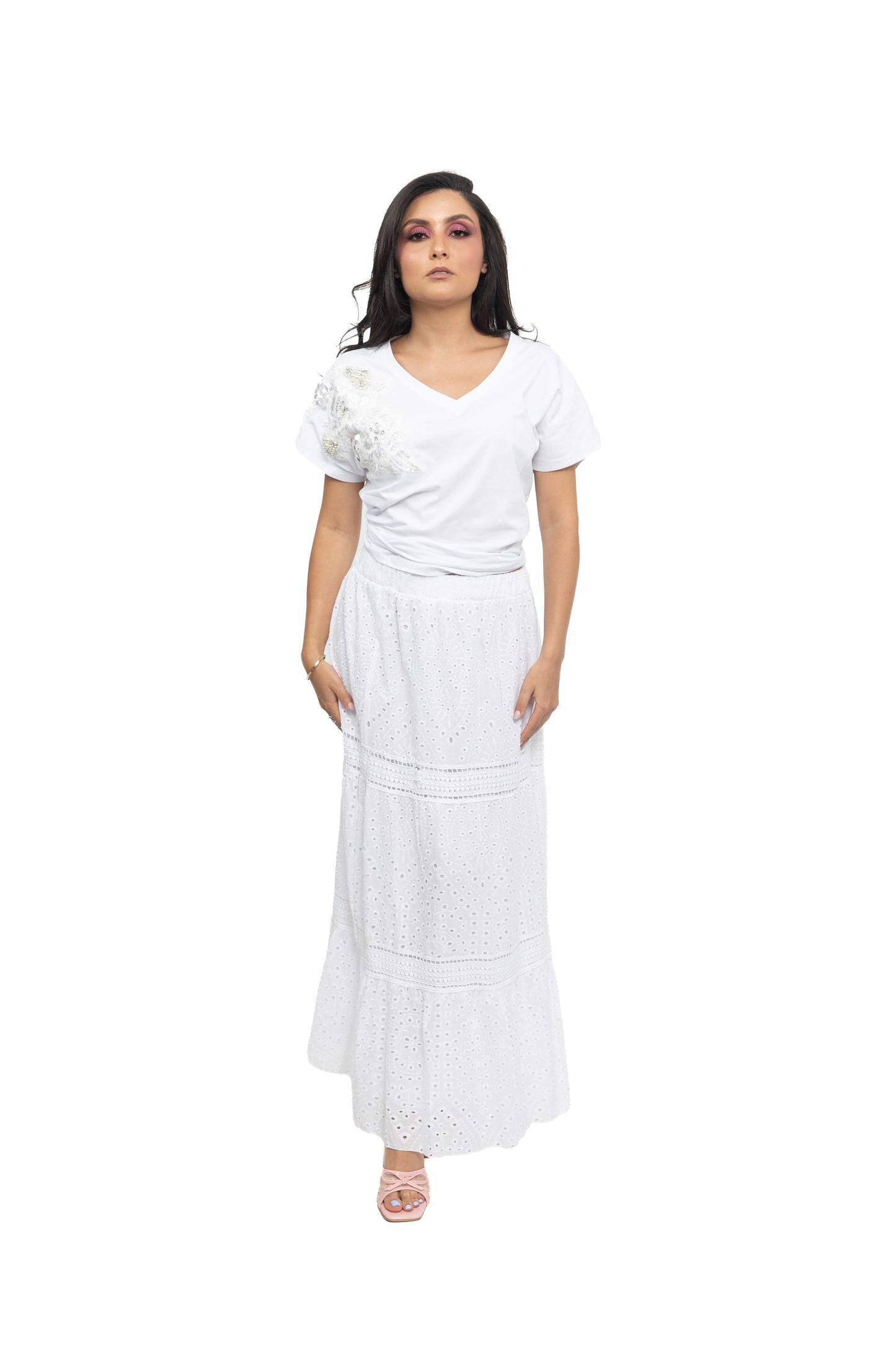 Jupe évasée à broderie anglaise