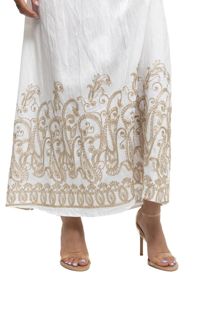 Robe longue à broderies arabesques