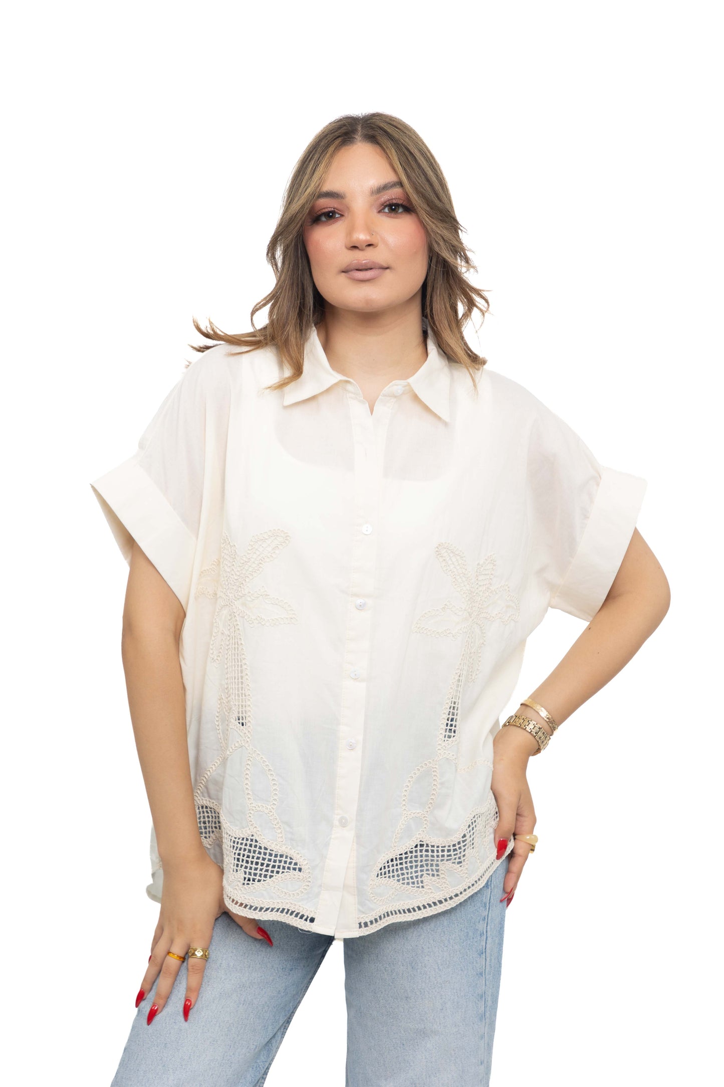 Chemise à manches courtes et broderie anglaise