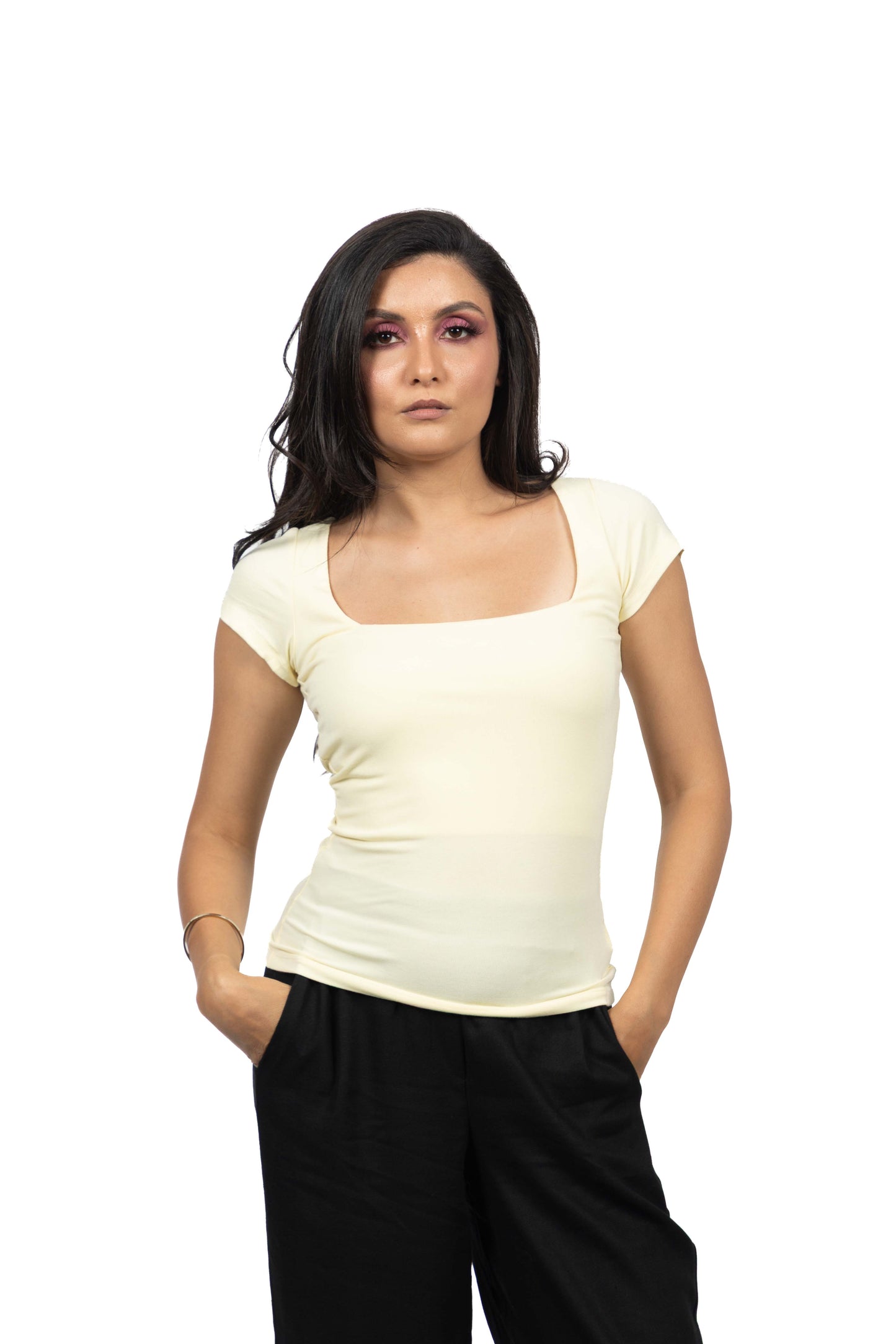 T-shirt basique à manches cape
